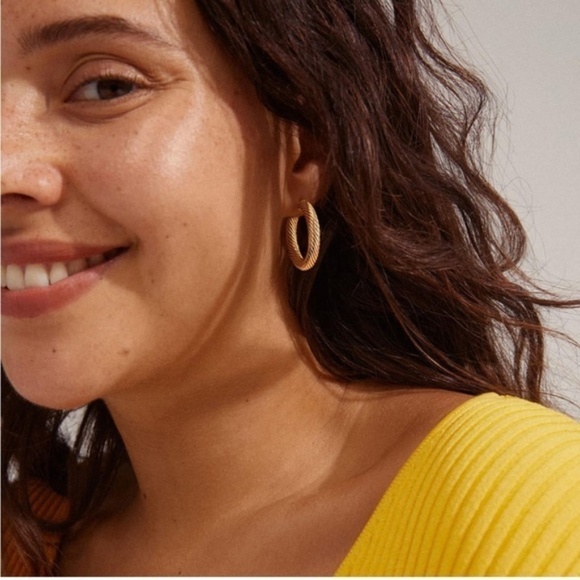 GOLD 18k Gold Plated Textured Hoop Earrings - Picture 3 of 3